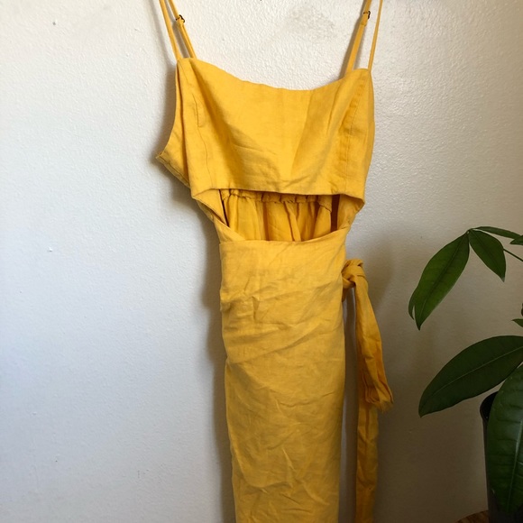 F21 Yellow Cut Out Dress - Picture 6 of 11
